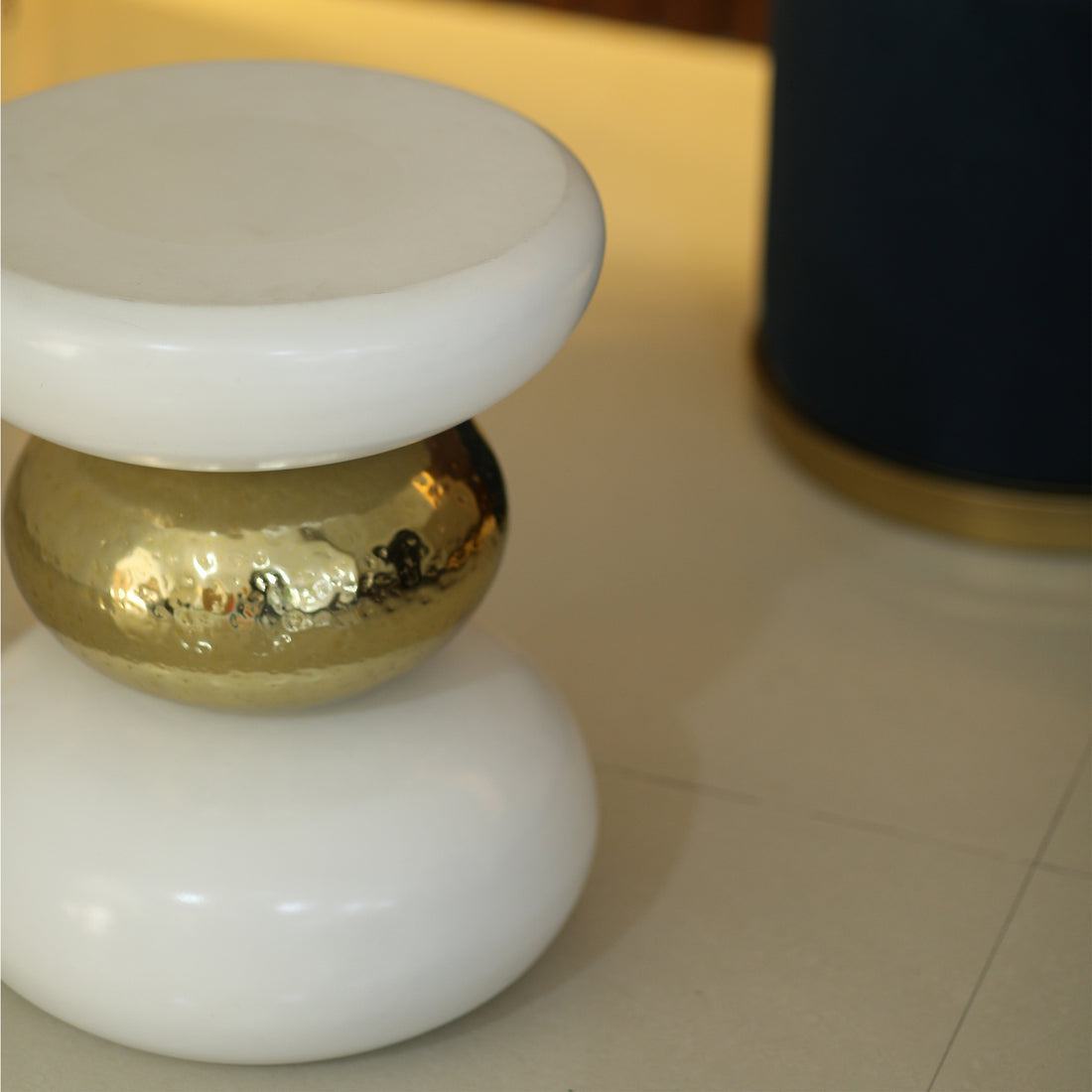 Golden Circle Table White