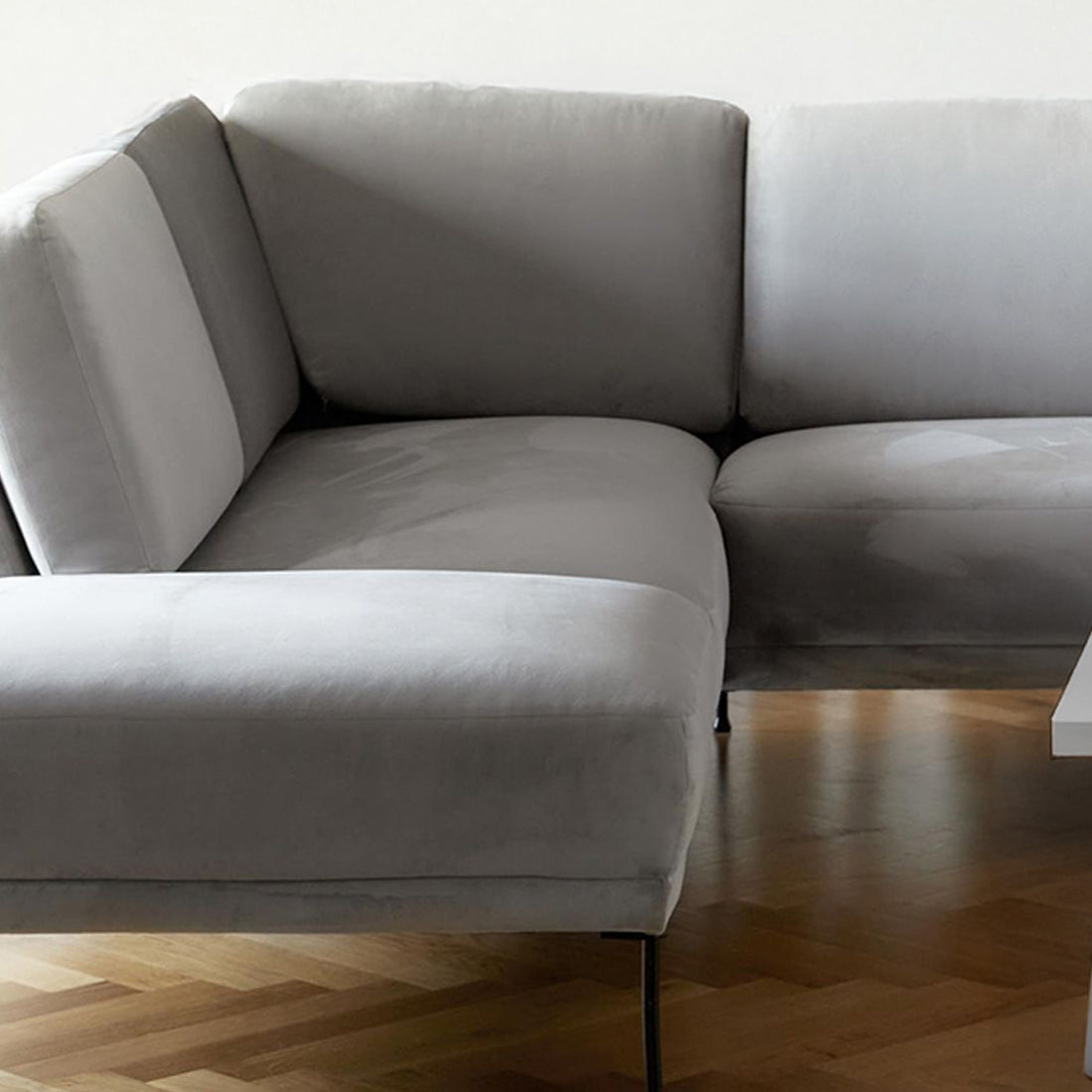 Catania L-Shape Sofa in Silver Gray